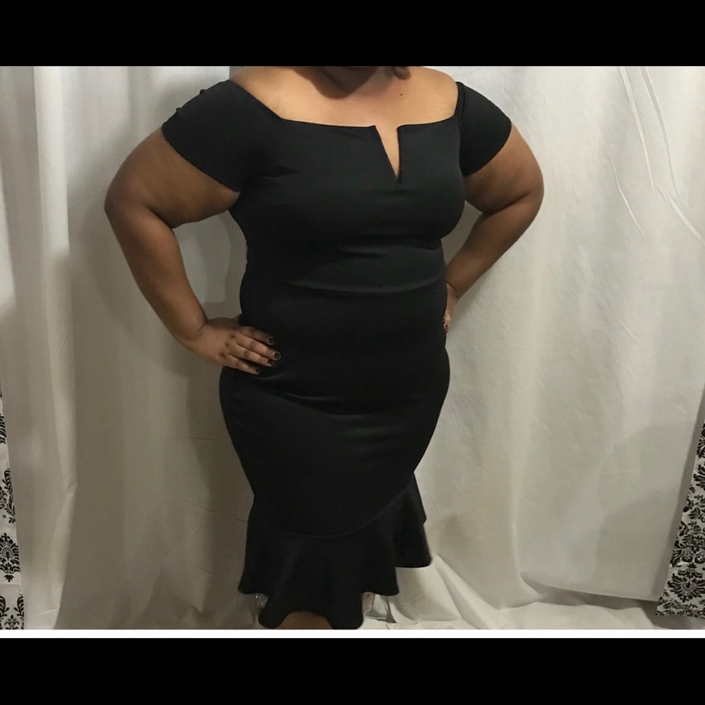 Off the Shoulder Flounced Dress